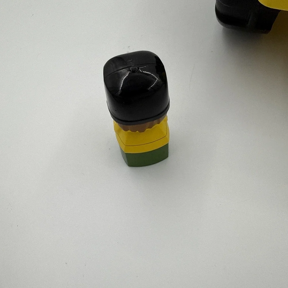 John Deere Mega Bloks Big Blocks Lil' Tractor Toy Green/Yellow With Boy